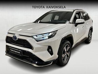 Valkoinen Käytetty 2025 Toyota RAV4 Active Katumaasturi | 53 900 € (Hieman kallis)