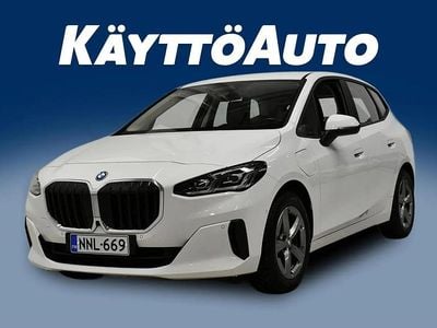 Käytetty BMW 225 Active Tourer Comfort Edition 333 HP (244 kW) 2023 300 Tila-auto