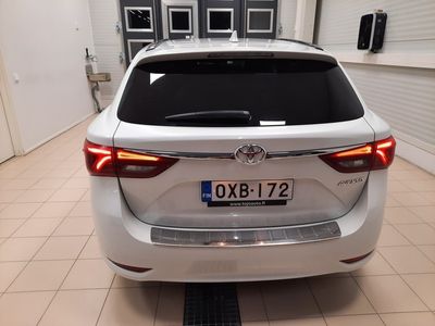 käytetty Toyota Avensis 1,8 Valvematic Active Edition Touring Sports Multidrive S