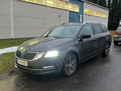 Käytetty 2017 Skoda Octavia Style Farmari | 13 900 € (Hieman kallis)