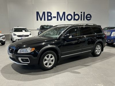 käytetty Volvo XC70 D5 AWD Momentum aut / Webasto / Nahkapenkit / 2 x renkaat / Koukku