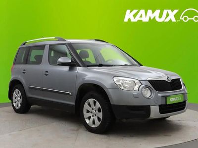 Käytetty Skoda Yeti Ambition 105 HP (77 kW) 2013 Hopea / harmaa Katumaasturi