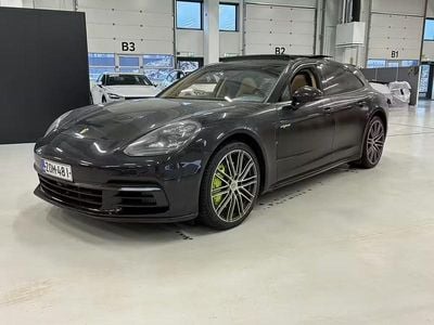 Porsche Panamera 4