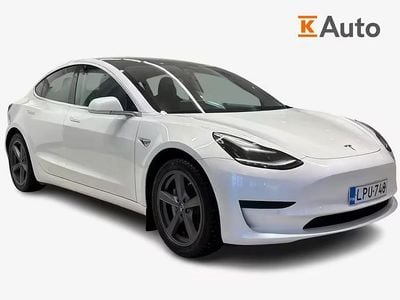 Valkoinen Käytetty 2020 Tesla Model 3 Standard Range Sedan | 17 800 € (Perustarjous)
