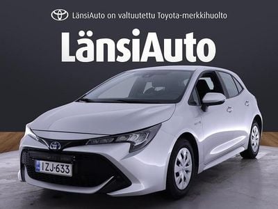 Käytetty Toyota Corolla Life 122 HP (89 kW) 2021 Hopea Viistoperä