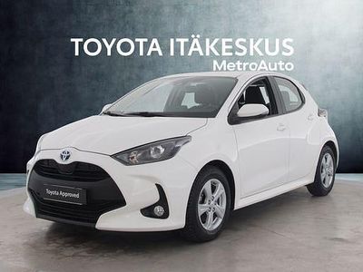 Valkoinen Käytetty 2022 Toyota Yaris Active Viistoperä | 18 490 € (Perustarjous)