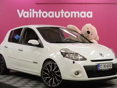 Käytetty Renault Clio IV 75 HP (55 kW) 2012 Viistoperä