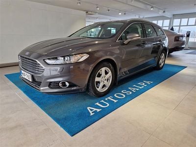 Käytetty Ford Mondeo Titanium 180 HP (132 kW) 2015 Harmaa Farmari