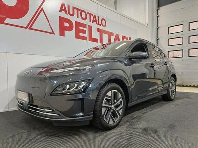 Harmaa Käytetty 2023 Hyundai Kona Trend Katumaasturi | 27 990 € (Hieman kallis)