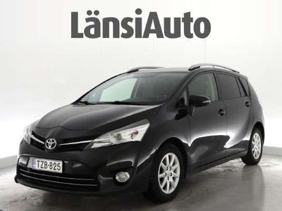 käytetty Toyota Verso 2,0 D-4D Active 7p / Navigointi / Peruutuskamera / koukku