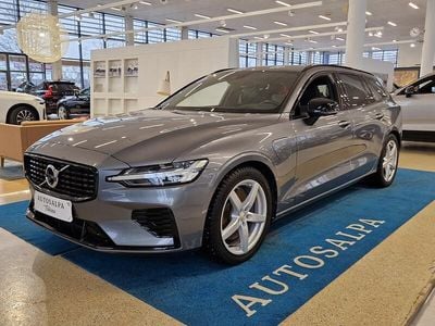 Käytetty Volvo V60 R-Design 340 HP (250 kW) 2021 Harmaa Farmari