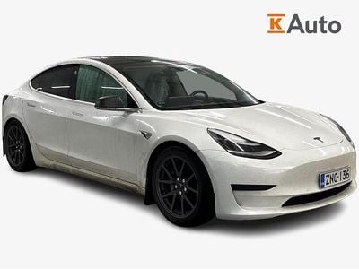 Valkoinen Käytetty 2020 Tesla Model 3 Standard Range Plus Sedan | 20 890 € (Perustarjous)