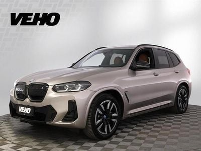 Käytetty BMW iX3 Shadowline 210 kW (286 HP) 2022 Hopea Katumaasturi