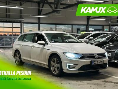 Valkoinen Käytetty 2016 VW Passat GTE Farmari | 9 980 € (Perustarjous)