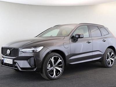Uusi 2025 Volvo XC60 Performance Katumaasturi | 67 900 €