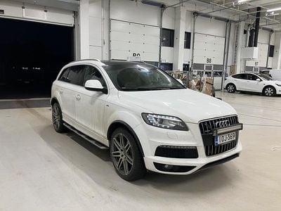 Käytetty 2011 Audi Q7 S-Line Katumaasturi | 14 900 € (Perustarjous)