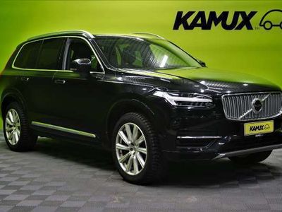 käytetty Volvo XC90 R Design AWD lisälämmitin / sähkösäätöinen vasen etuistuin (muistitoiminnolla) / perävaunun kytkentä