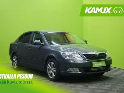 Käytetty Skoda Octavia LAURIN & KLEMENT 180 HP (132 kW) 2010 Musta Farmari