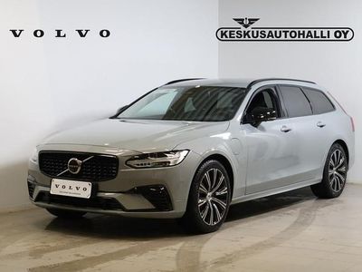 Harmaa Käytetty 2025 Volvo V90 Plus Farmari | 49 900 € (Hieman kallis)