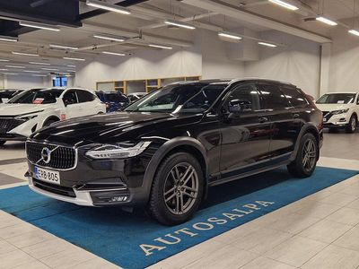 Musta Käytetty 2018 Volvo V90 CC Business Edition Farmari | 30 900 € (Perustarjous)
