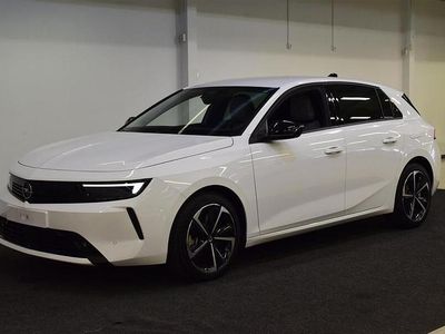 Käytetty Opel Astra Innovation 180 HP (132 kW) 2023 Viistoperä