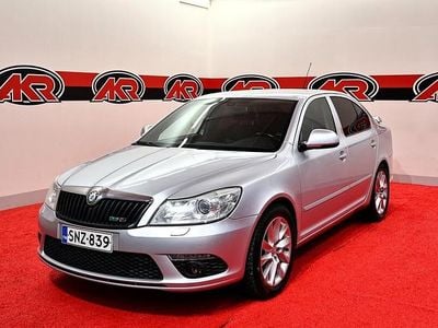 Harmaa Käytetty 2010 Skoda Octavia RS Viistoperä | 8 400 € (Perustarjous)