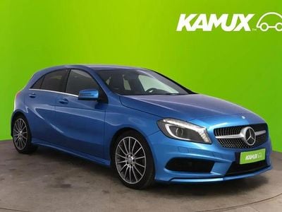 Käytetty Mercedes A180 Business 122 HP (89 kW) 2015 Sininen Sedan