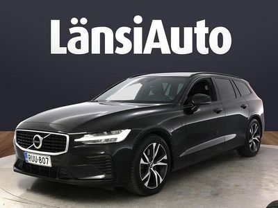 Musta Käytetty 2020 Volvo V60 Business Edition Farmari | 25 580 € (Perustarjous)