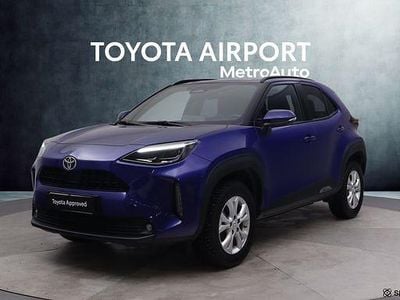 Sininen Käytetty 2024 Toyota Yaris Cross Katumaasturi | 29 490 € (Hyvä tarjous)