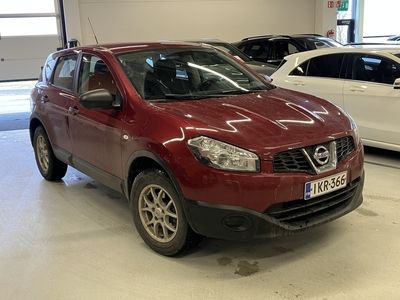 käytetty Nissan Qashqai 1,6L Stop / Start System Select Edition 2WD 5M/T** Koukku / Vakkari / Lohkolämmitin**