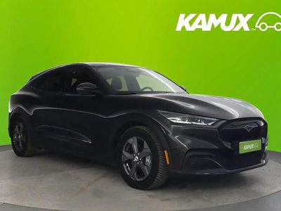 Hopea / harmaa Käytetty 2022 Ford Mustang Mach-E Katumaasturi | 29 380 € (Hyvä tarjous)