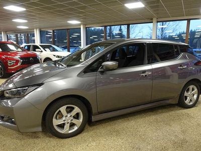 Käytetty Nissan Leaf N-Connecta 110 kW (150 HP) 2022 Harmaa Viistoperä