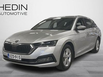 Käytetty Skoda Octavia Style 110 HP (80 kW) 2022 Harmaa Farmari