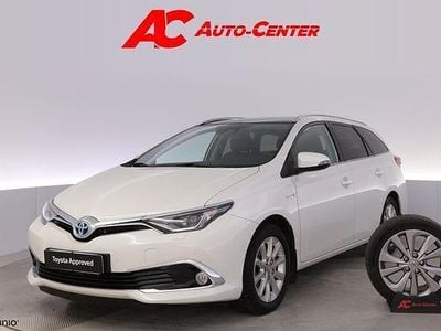 Valkoinen Käytetty 2016 Toyota Auris Touring Sports Premium Farmari | 13 990 € (Perustarjous)