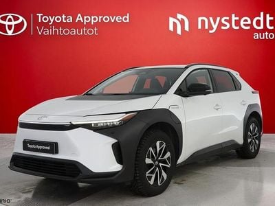 Käytetty Toyota bZ4X Style 80 kW (109 HP) 2022 Valkoinen Katumaasturi