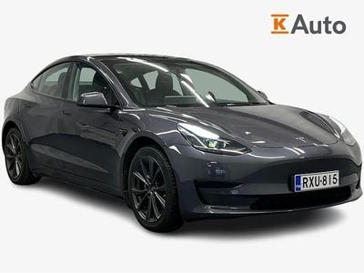 Harmaa Käytetty 2023 Tesla Model 3 Standard Range Sedan | 26 750 € (Perustarjous)