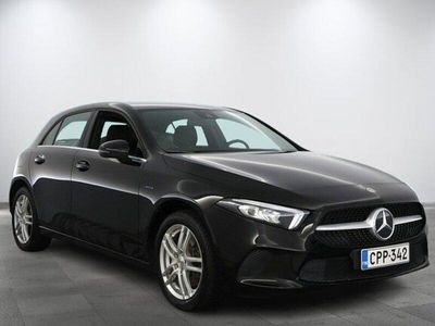 Käytetty Mercedes A250 Business 160 HP (117 kW) 2021 Musta Viistoperä