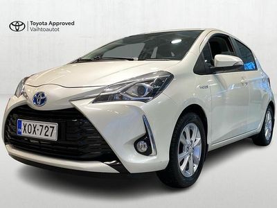 Valkoinen Käytetty 2018 Toyota Yaris Hybrid Active Viistoperä | 15 790 € (Hieman kallis)