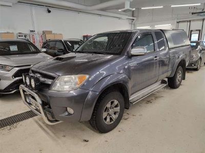 käytetty Toyota HiLux Double Cab 3,0 D-4D 4WD 171 SR Aut.ALV-väh., PA-lämmitin