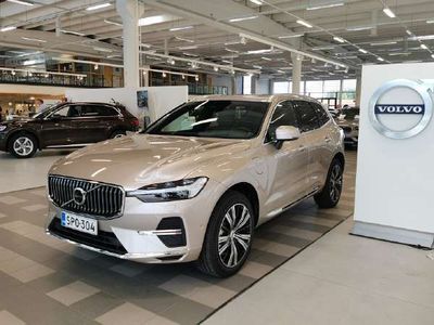 käytetty Volvo XC60 D5 AWD R-Design - Isoaavantie 1