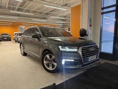 Käytetty Audi Q7 Business 258 HP (189 kW) 2018 Katumaasturi