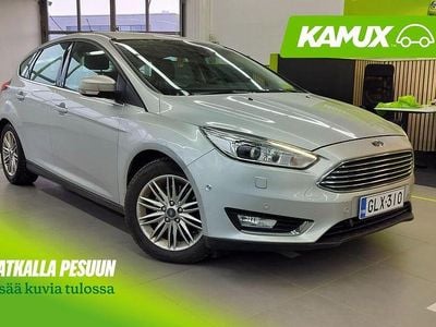 Hopea / harmaa Käytetty 2016 Ford Focus Titanium Sedan | 12 890 € (Hyvä tarjous)