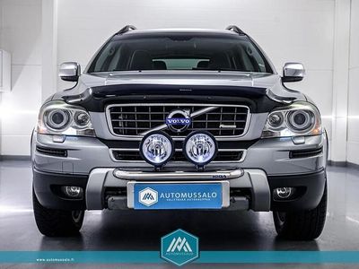 Käytetty Volvo XC90 R-Design 185 HP (136 kW) 2011 Katumaasturi