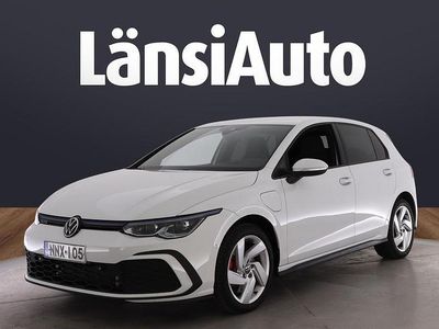 Valkoinen Käytetty 2021 VW Golf VIII GTE Viistoperä | 20 890 € (Perustarjous)