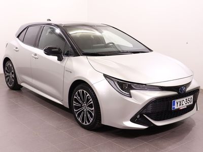 käytetty Toyota Corolla Hatchback 2,0 Hybrid Style - 3kk lyhennysvapaa - Vähän ajettu sekä todella tyylikäs! Juuri huollettu/Navigointi/Keyless go - Ilmainen kotiintoimitus!