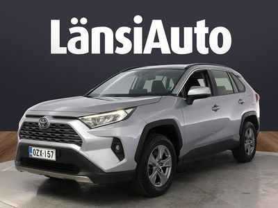 Hopea Käytetty 2023 Toyota RAV4 Hybrid Edition Katumaasturi | 36 490 € (Hyvä tarjous)