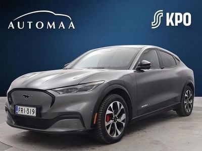 Harmaa Käytetty 2025 Ford Mustang Mach-E Premium Katumaasturi | 53 800 €