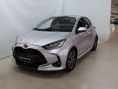 Hopea Käytetty 2021 Toyota Yaris Style Viistoperä | 23 490 € (Kallis)