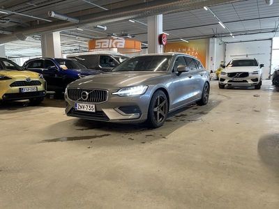 Käytetty Volvo V60 Inscription 350 HP (257 kW) 2022 Farmari