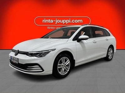 Valkoinen Käytetty 2021 VW Golf VIII Comfortline Farmari | 24 980 € (Hyvä tarjous)